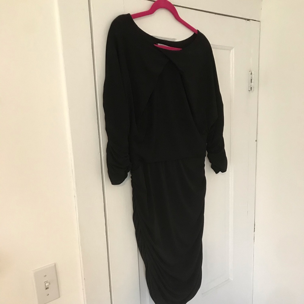 Jennifer Lopez | form fitting black dress